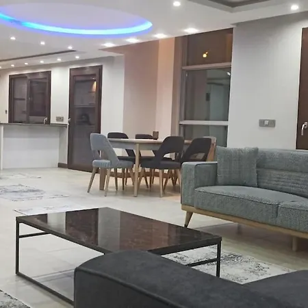 Dalyan'da, Triplex Muestakil, Havuzlu Vilă
