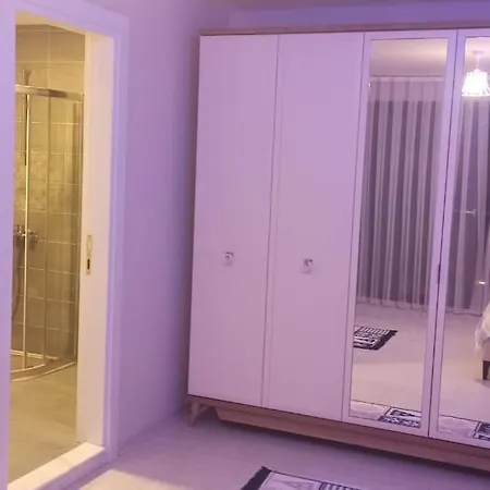 Willa Dalyan'da, Triplex Muestakil, Havuzlu Çeşme
